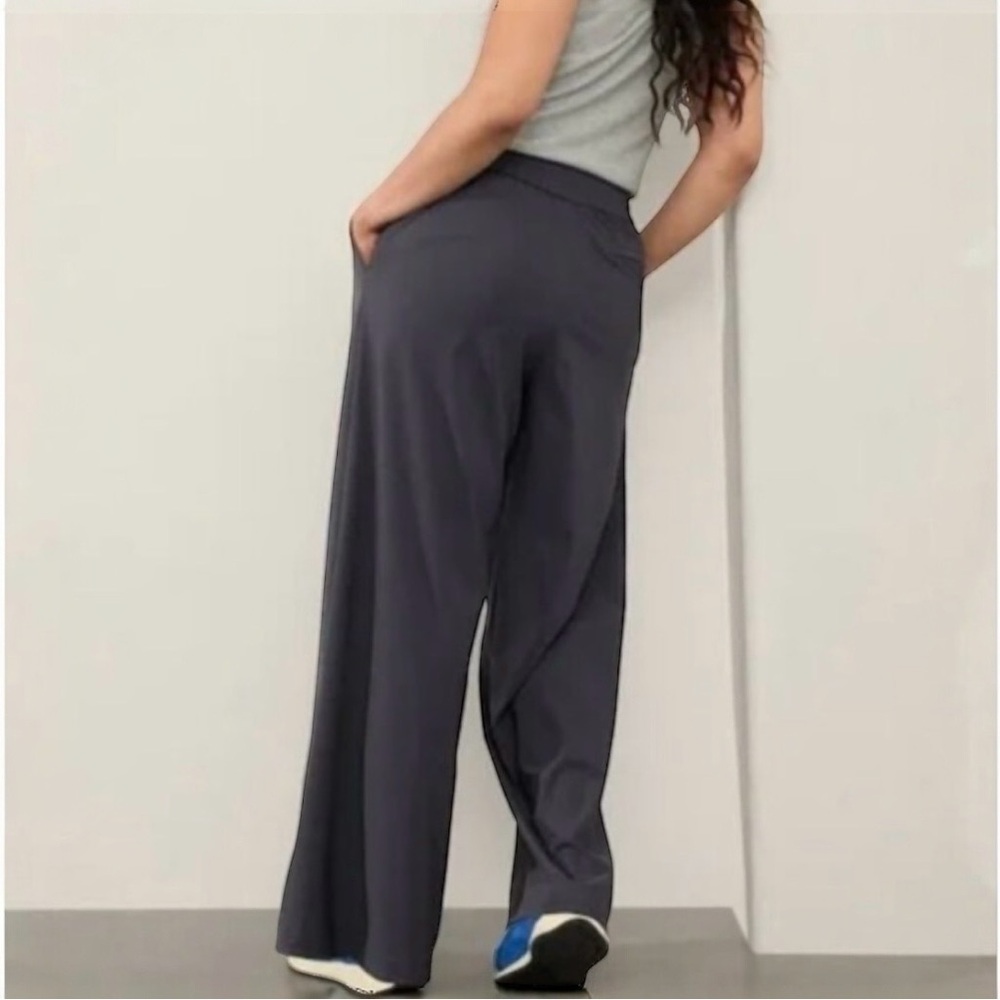 Athleta Pinnacle High Rise Trouser In Gray - Picture 3 of 11